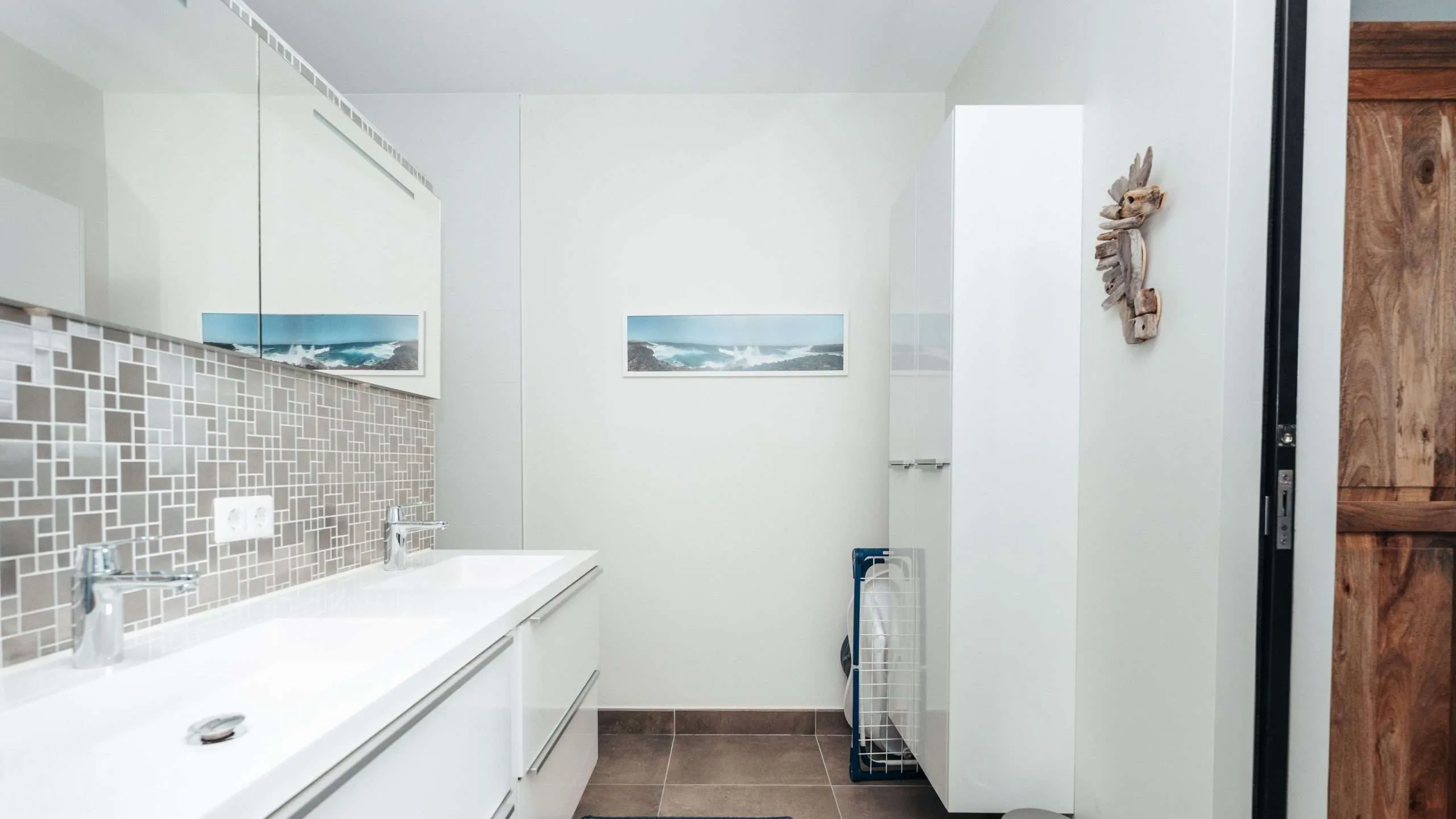 Holland House - Cape Marie 1401