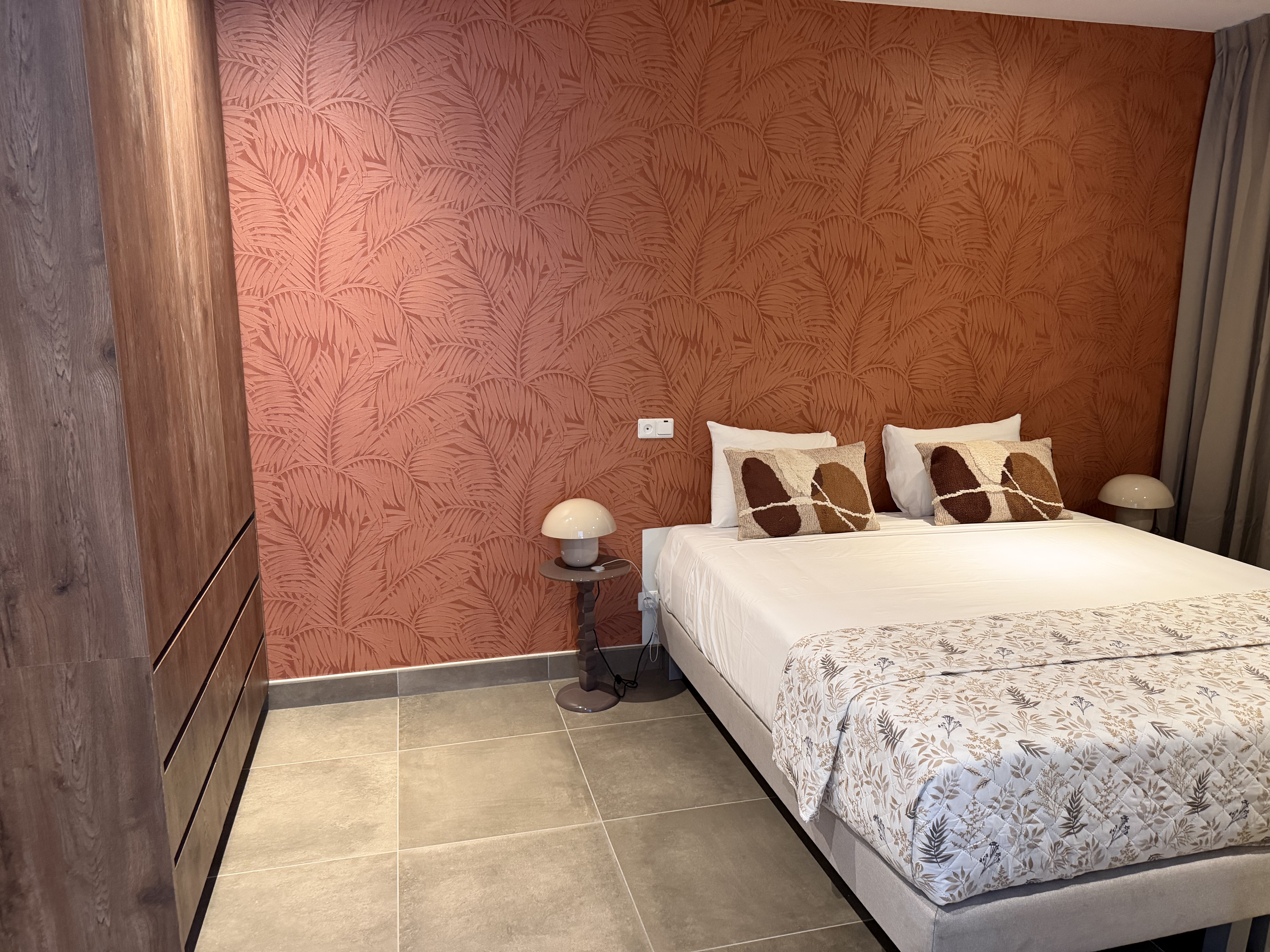 Holland House - Cape Marie 1401