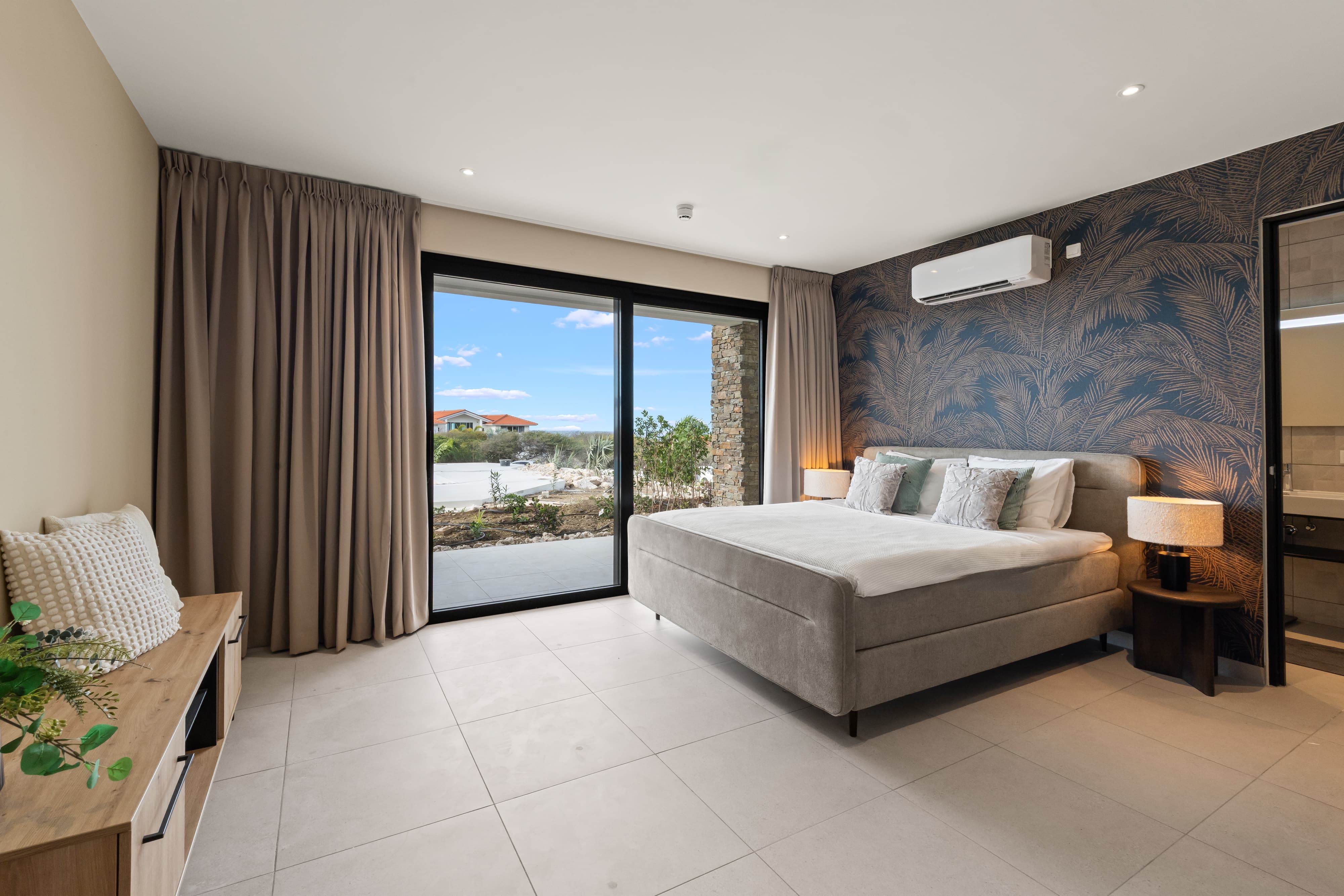 Holland House - Cape Marie C3