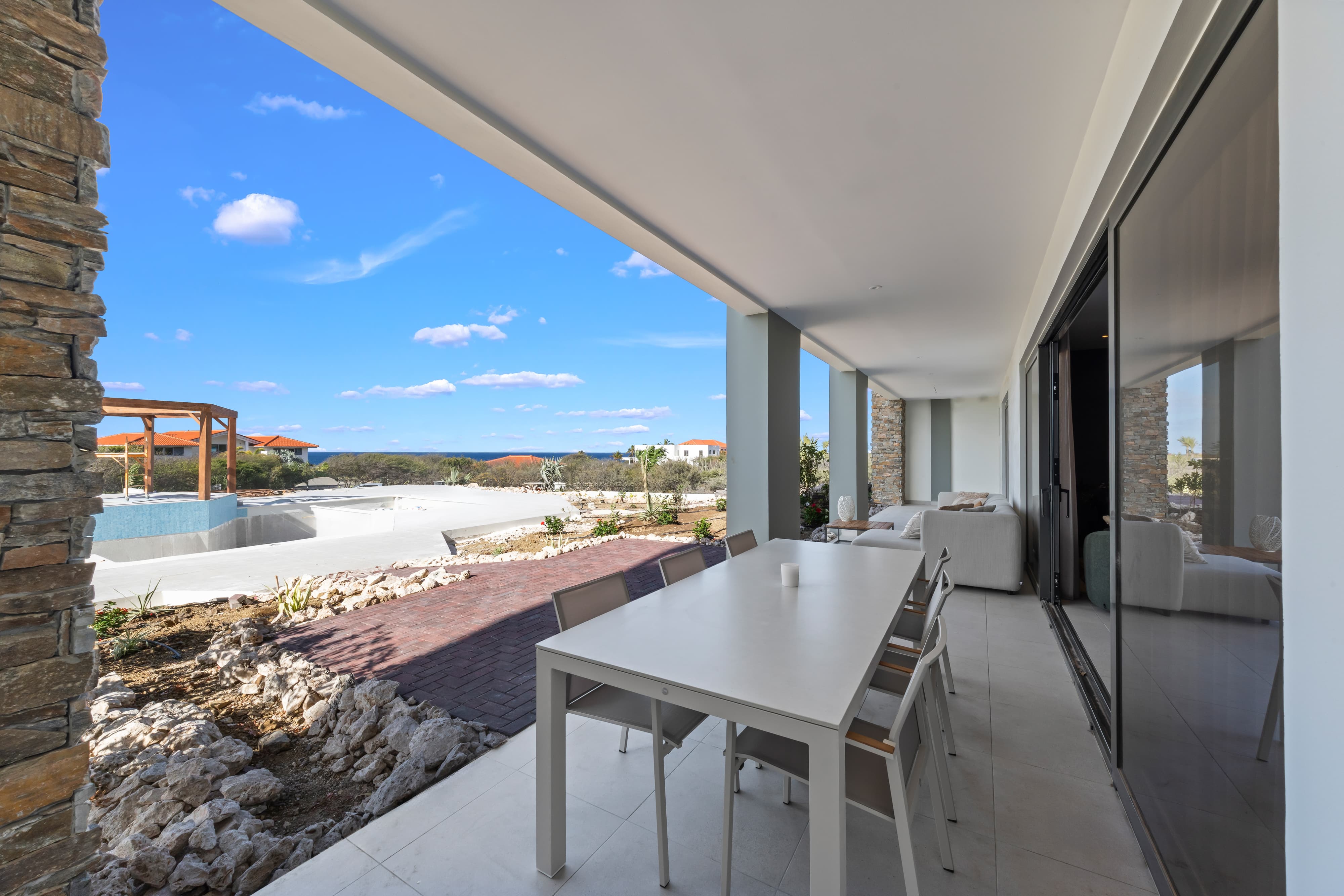 Holland House - Cape Marie C3