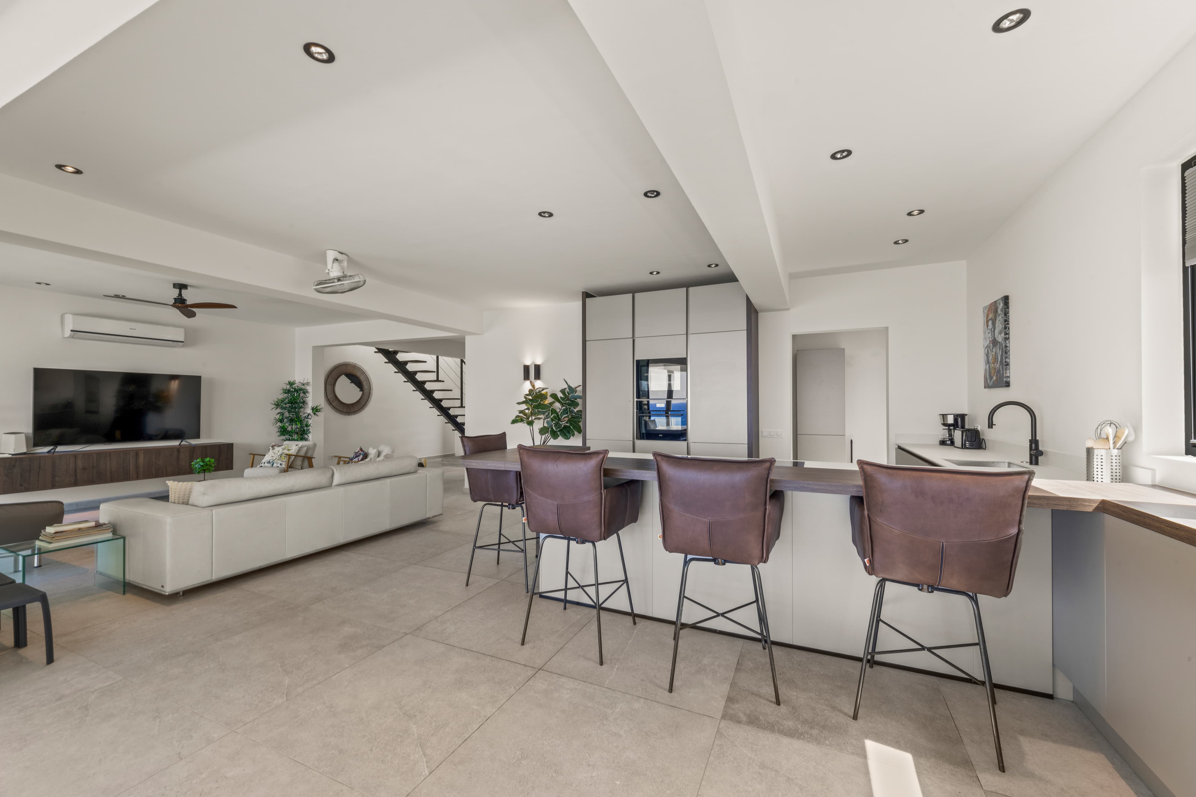 Holland House - Blue Bay - op een Klif met Fenomenaal Zeezicht