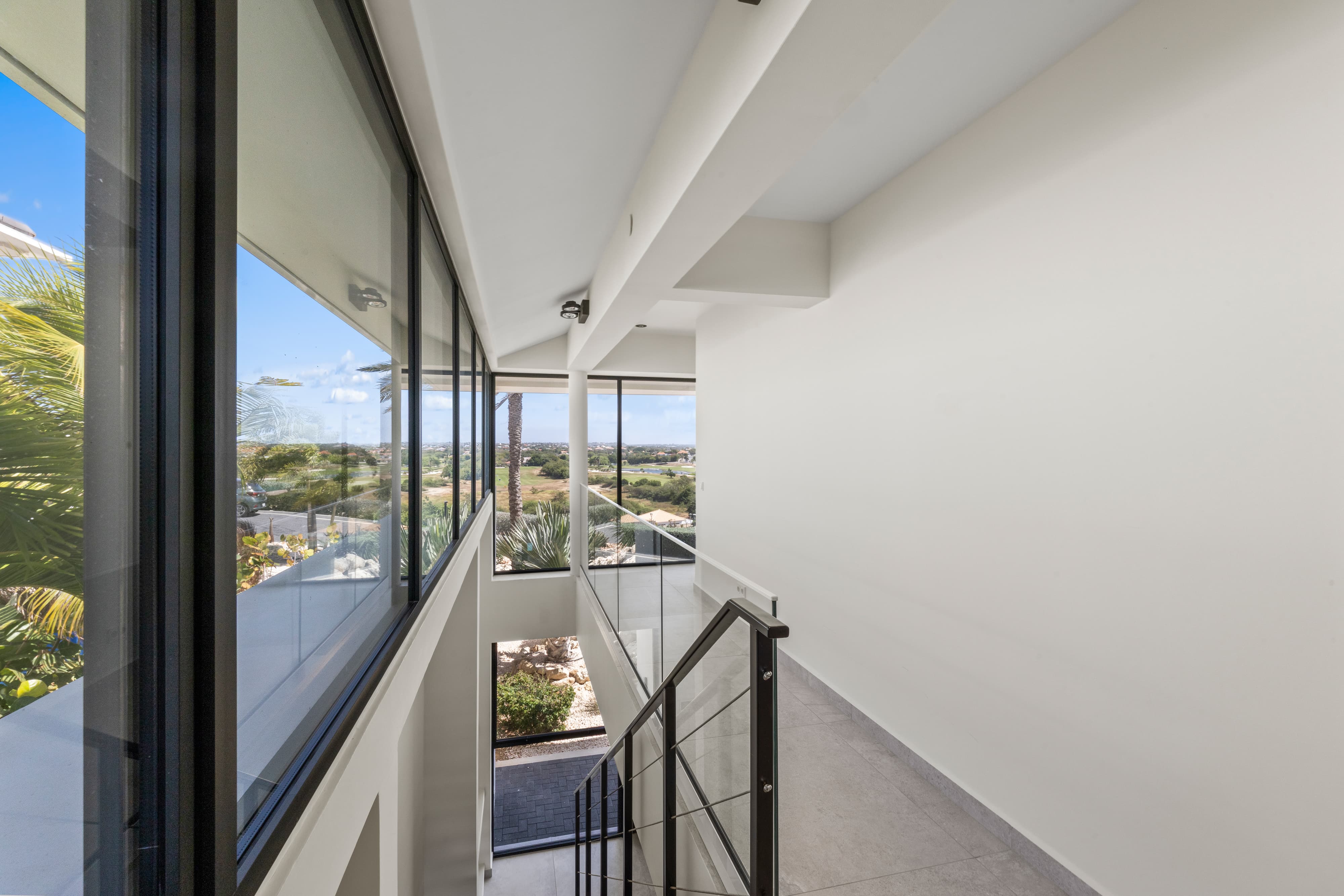 Holland House - Blue Bay - op een Klif met Fenomenaal Zeezicht