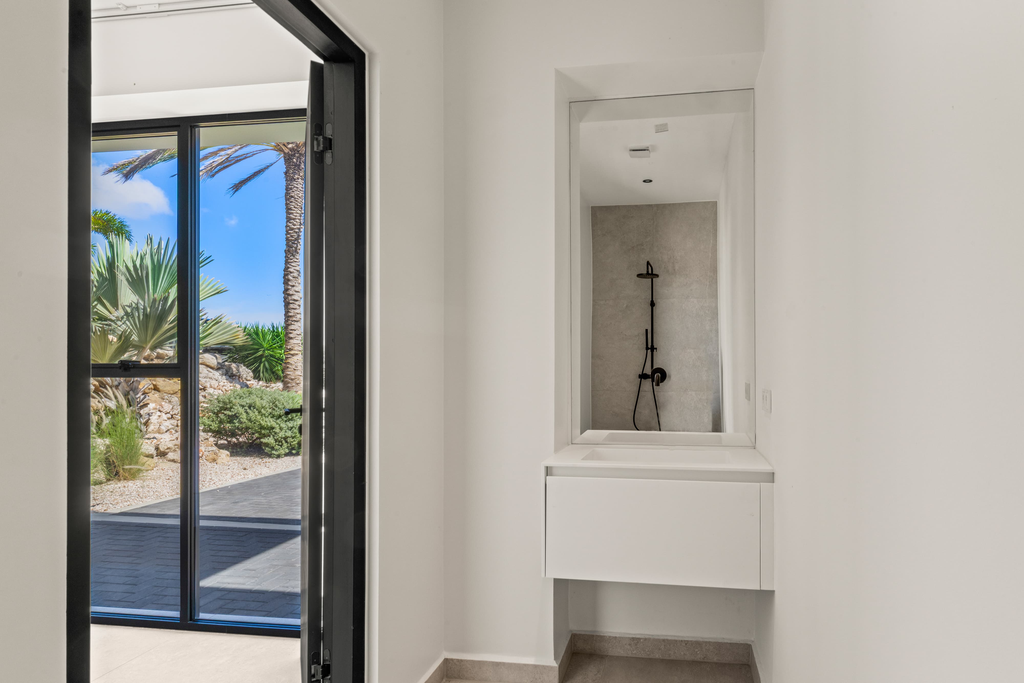 Holland House - Blue Bay - op een Klif met Fenomenaal Zeezicht