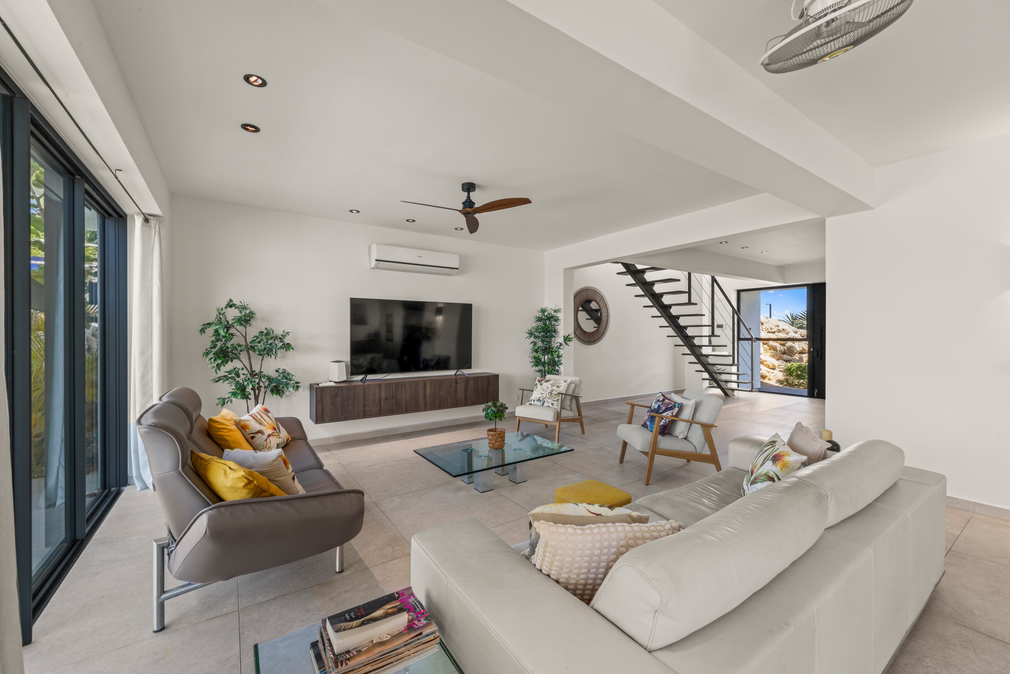 Holland House - Blue Bay - op een Klif met Fenomenaal Zeezicht