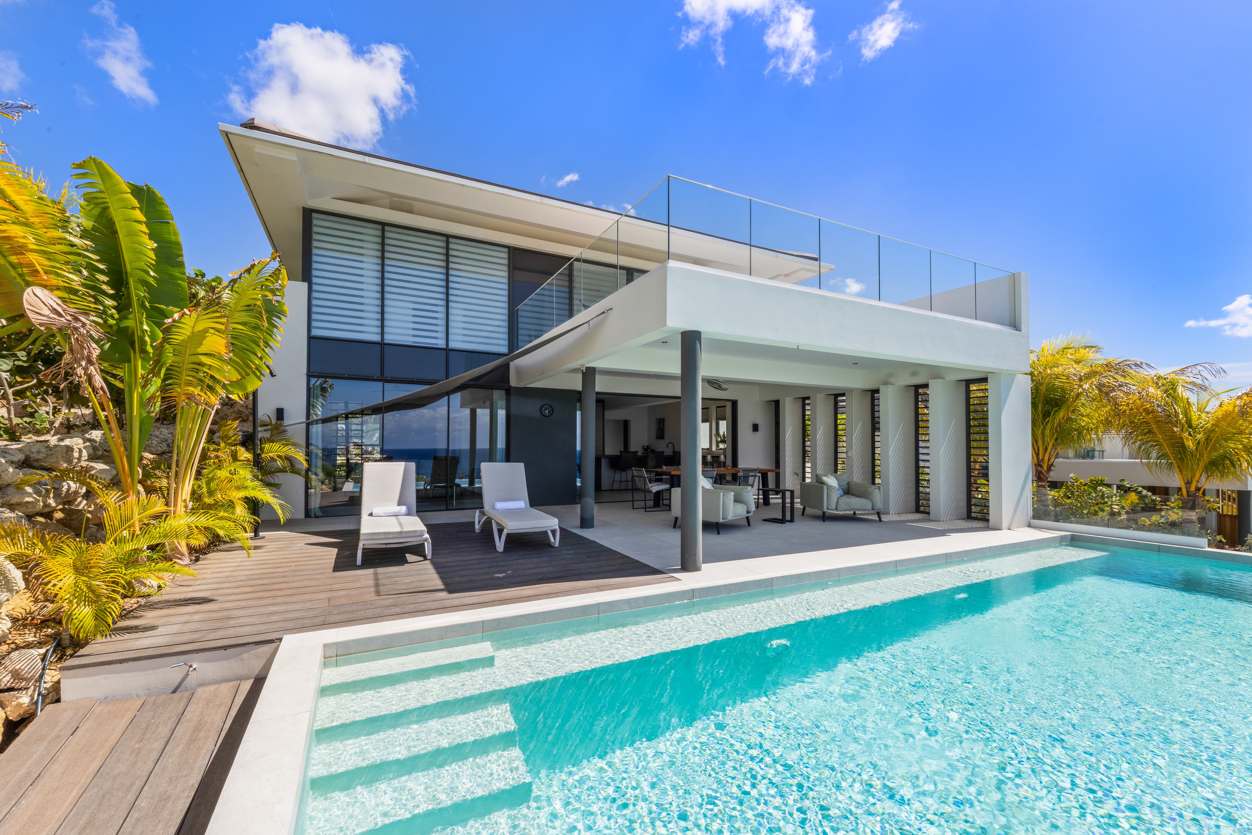 Holland House - Blue Bay - op een Klif met Fenomenaal Zeezicht