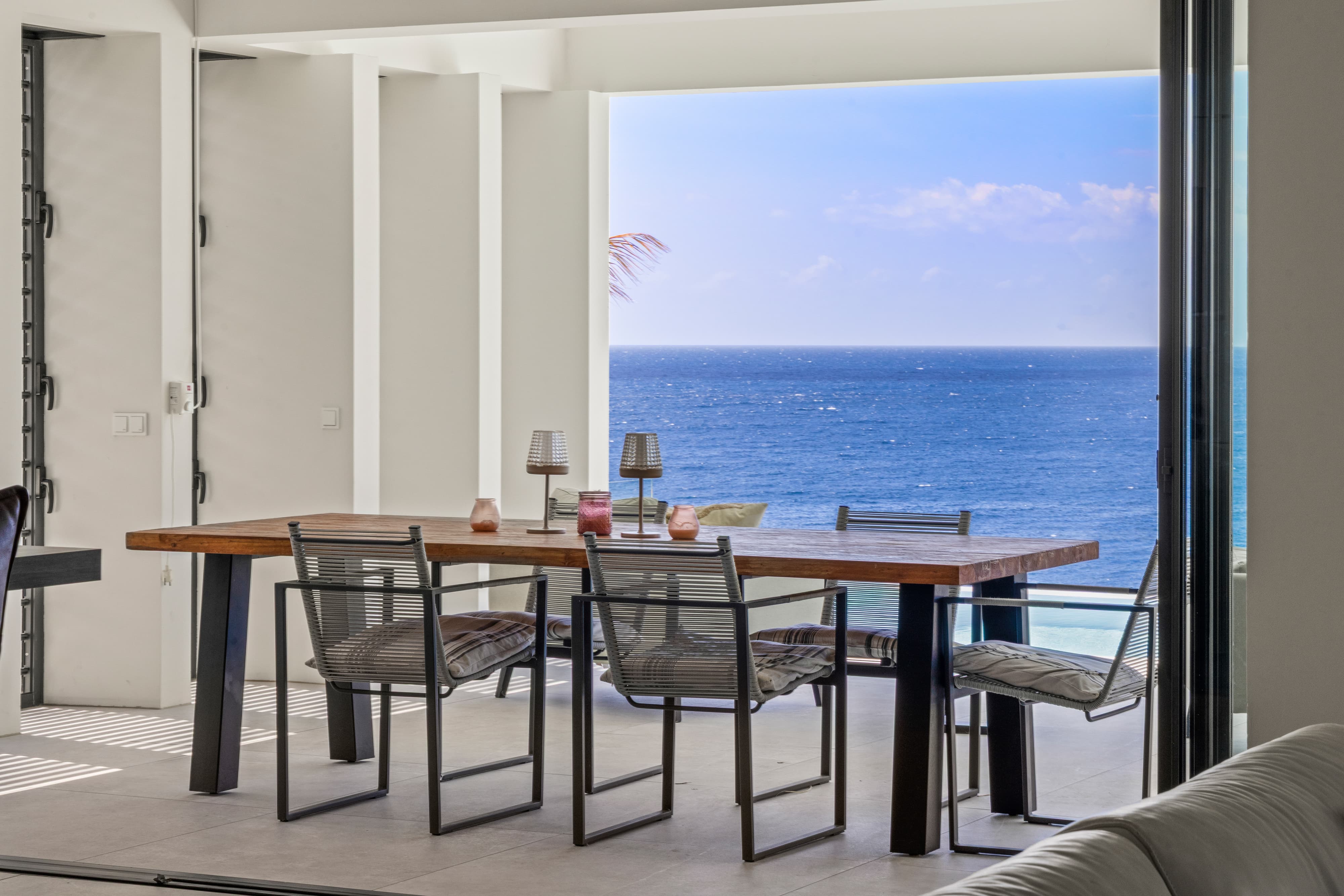 Holland House - Blue Bay - op een Klif met Fenomenaal Zeezicht