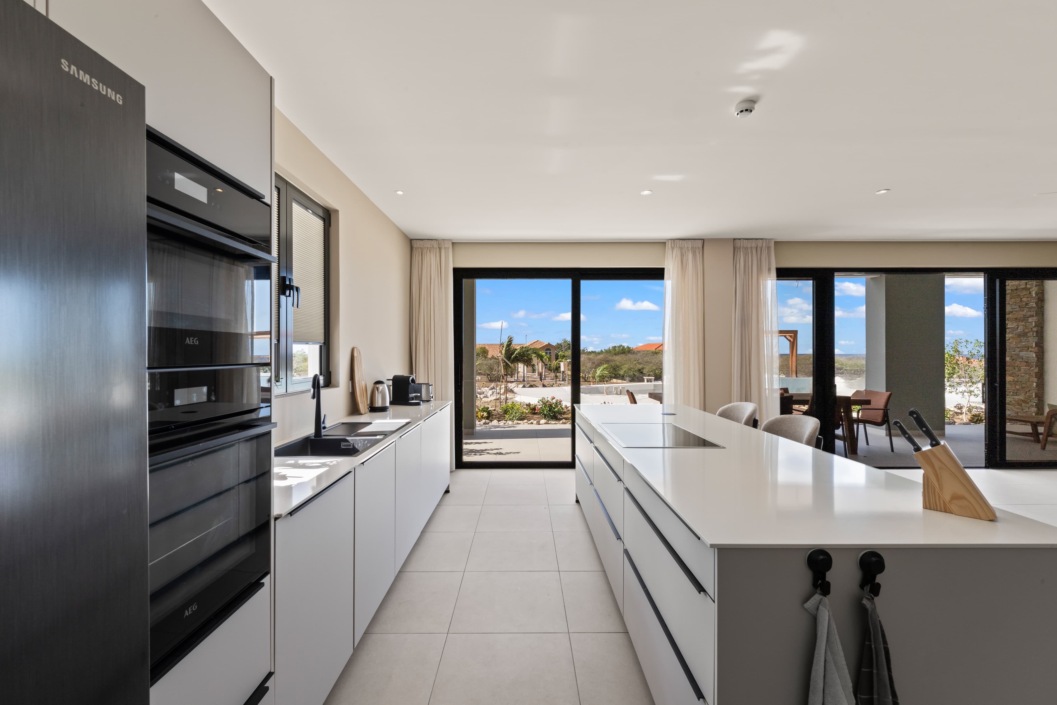 Holland House - Cape Marie C4